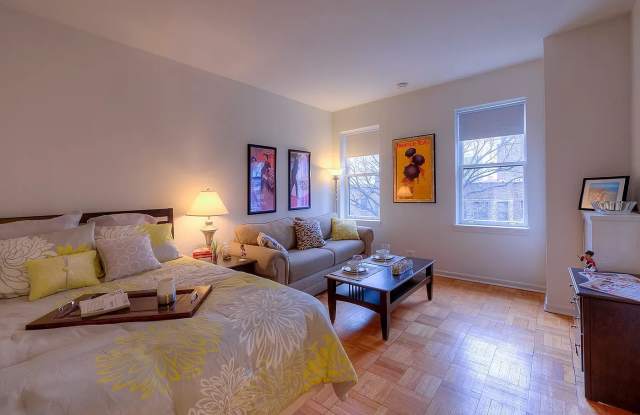 535 West Cornelia Avenue photos photos