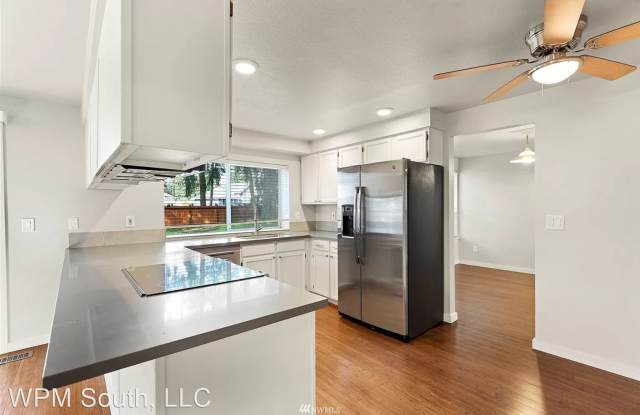 19110 SE 271st Ct Gallery 4