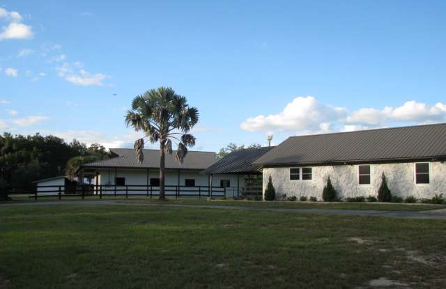 Beautiful 11.16 Acre Farm with Lots of Amenities! photos photos