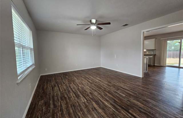 204 Mockingbird Lane Gallery 4