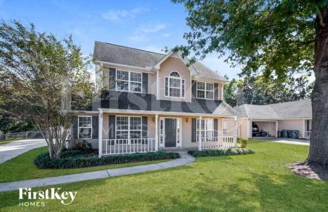 152 Pebble Lane Gallery 2