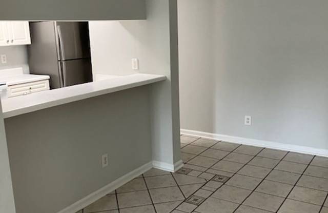 909-H Gallery 4