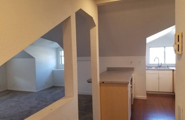 400 South Laurel Street photos photos