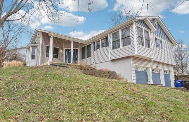 Perfect Family Home w/ CA Amenities! - 717 Fernwood Terrace, Lake St. Louis, MO 63367