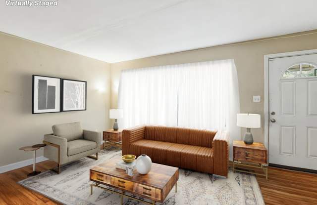 Beautiful 3 Bedroom with Fenced In Yard photos photos Beautiful 3 Bedroom with Fenced In Yard photos photos