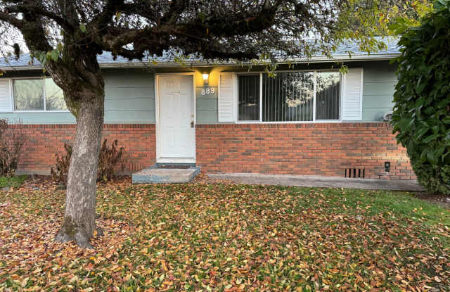 2 bedroom 1 bathroom duplex with garage! - 889 56th Place, Springfield, OR 97478