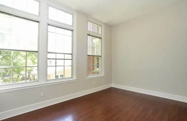 137 Front St Apt 203 Gallery 4