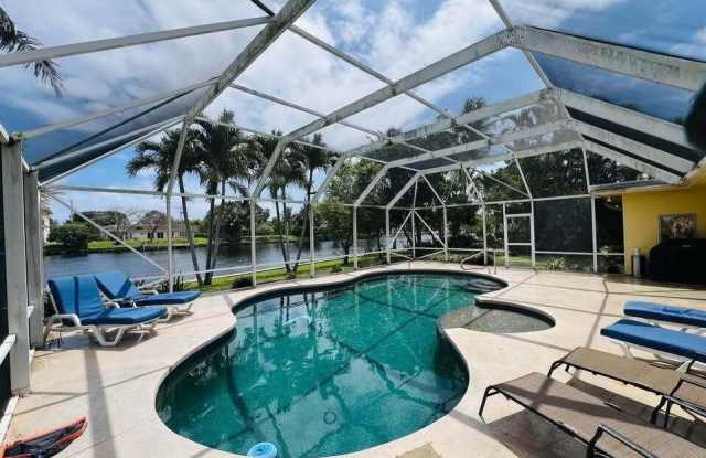 7834 Edgewater Drive photos photos