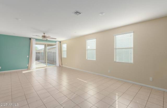 12329 W STATE Avenue Gallery 4