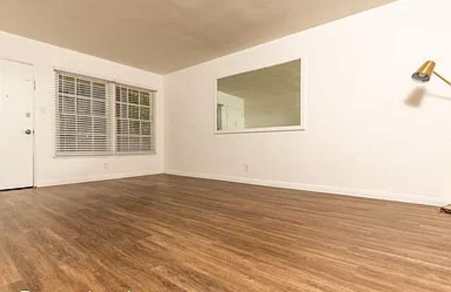 1601 N Normandie Avenue Gallery 1