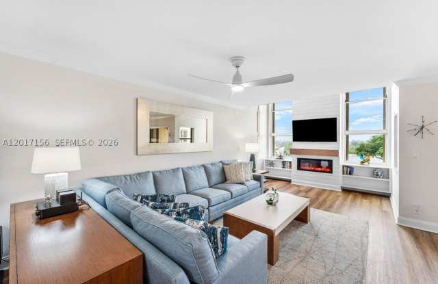 364 Golfview Rd Gallery 2