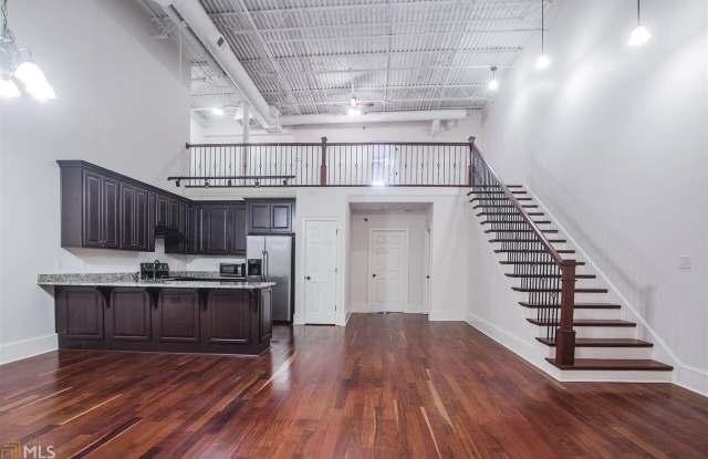 315 N Main Street Gallery 3
