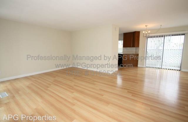 116 S Seneca Cir #8 Gallery 4