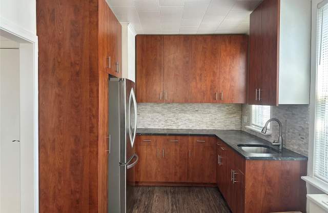 6034 56th Road unit: 2 photos photos