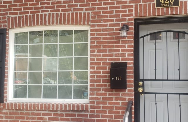 426 N Spruce St - 426 North Spruce Street, Wilmington, DE 19801