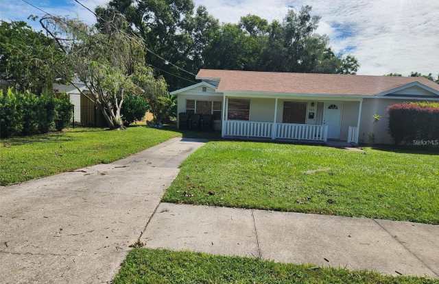 843 WESSEX PLACE photos photos