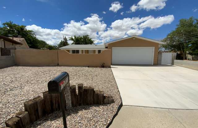 4 Bedroom Single Story Home Available Near Tramway Blvd NE  Lomas Blvd NE! photos photos