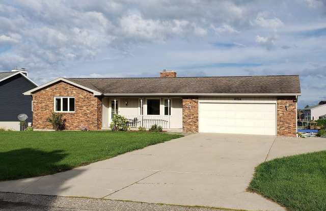 4 BED 2.5 BATH HOME ON RUSHMORE LAKE photos photos