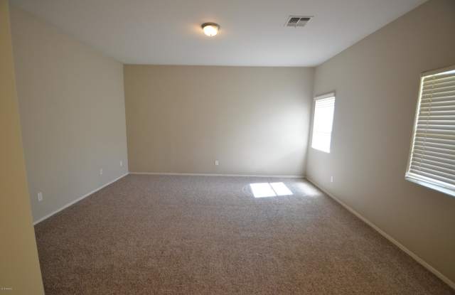 5435 W SHUMWAY FARM Road Gallery 4