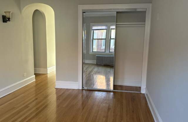 5119-21 West Montrose Ave. photos photos