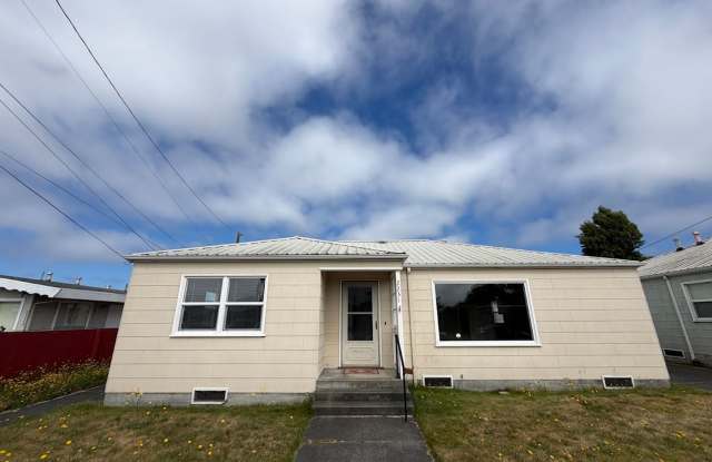 Charming, pet-friendly 3-bedroom, 1-bath affordable home photos photos Charming, pet-friendly 3-bedroom, 1-bath affordable home photos photos