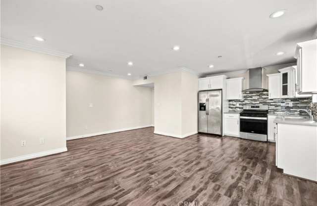 4816 Saturn Street photos photos