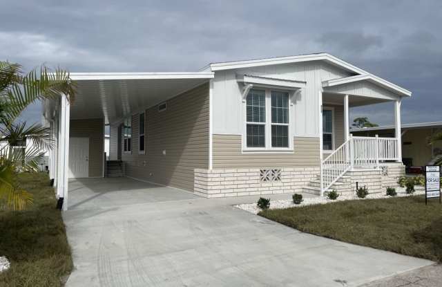 925 Sand Cay Avenue Gallery 2
