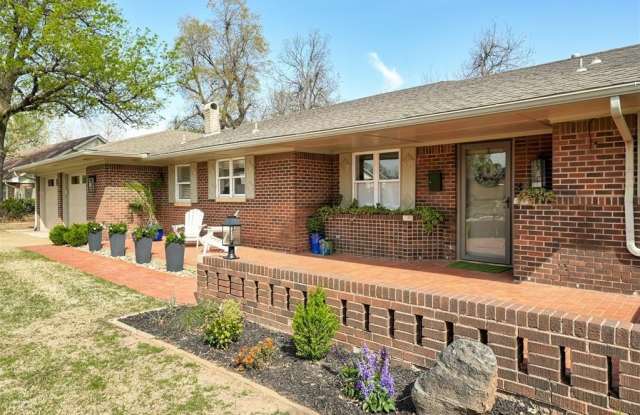 3127 NW 69th Street photos photos