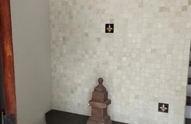 6369 CANAL Boulevard Gallery 2
