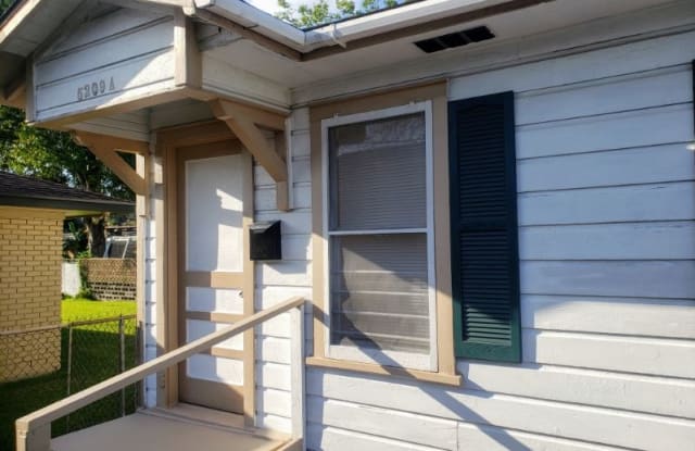 5209 Margarita St A - 5209 Margarita St, Houston, TX 77020