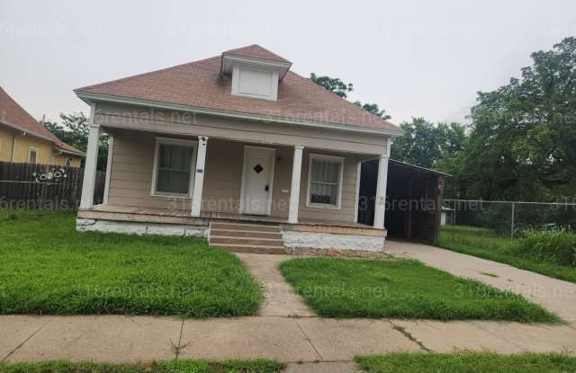 $1150 - 3 bedroom / 2 bathroom - Single Family Home photos photos