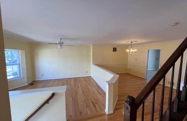 21138 TWINRIDGE SQUARE Gallery 3