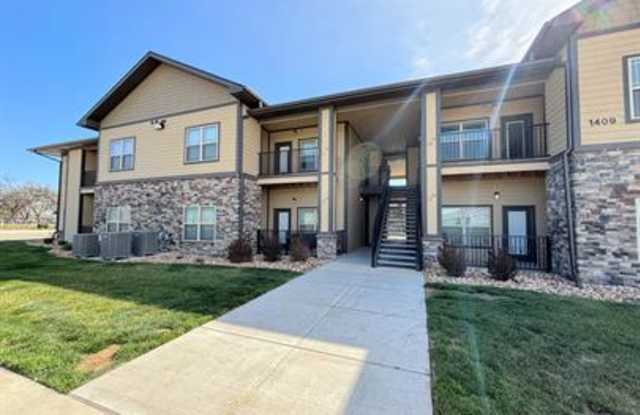 1409 Genesis #7 photos photos