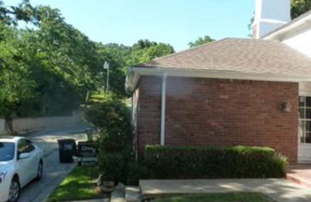 852 Chateau Valee Circle - 852 Chateau Valee Circle, Bedford, TX 76022