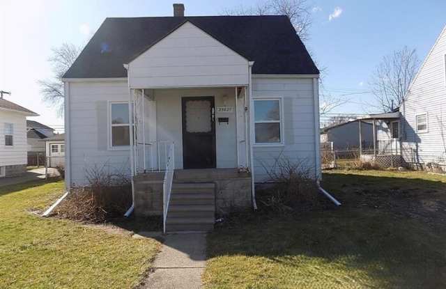 25627 Paige Street photos photos