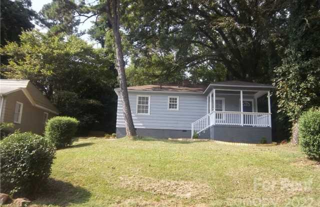 2431 Columbus Circle - 2431 Columbus Circle, Charlotte, NC 28208