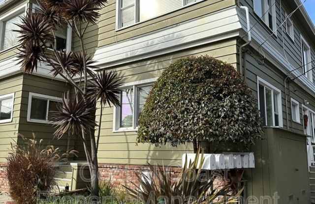 184 Pacific Ave A - 184 Pacific Avenue, Pacific Grove, CA 93950