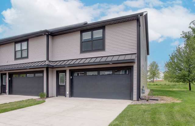 Spacious 2 Bed/2 Bath Condo in Prime Location photos photos Spacious 2 Bed/2 Bath Condo in Prime Location photos photos