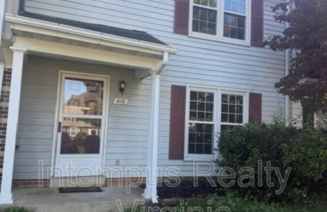 410 Forest Ct Gallery 1