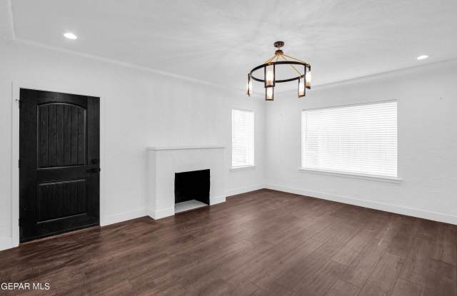 611 Mesita Drive Gallery 4