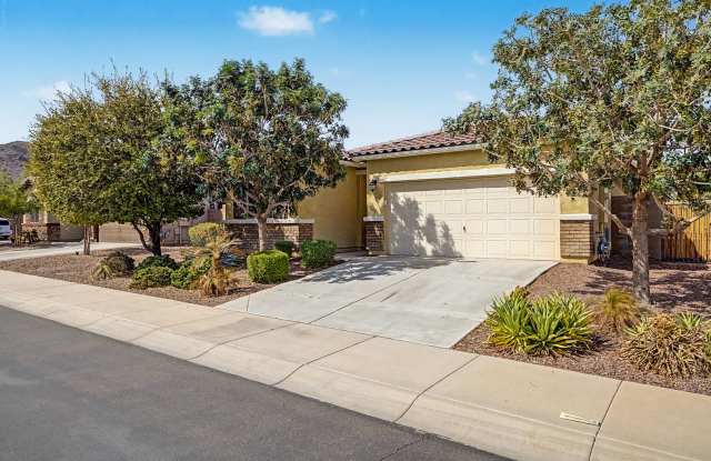 Spacious 4BD/2BA in Verrado Gallery 3