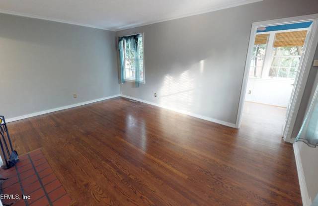 1661 GERALDINE DR Gallery 4