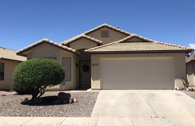 1637 Silverado Drive - 1637 Silverado Dr, Sierra Vista, AZ 85635