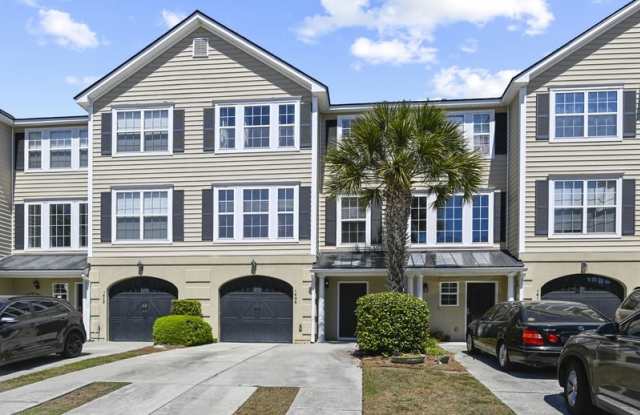 1406 Hamlin Park Circle - 1 photos photos