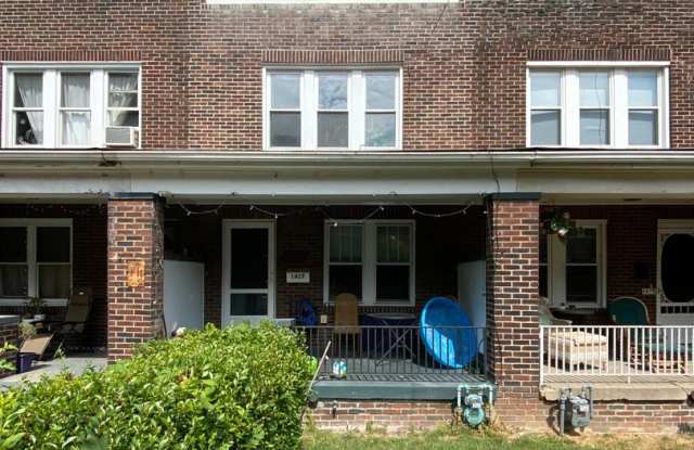 Beautiful Highland Park townhome photos photos