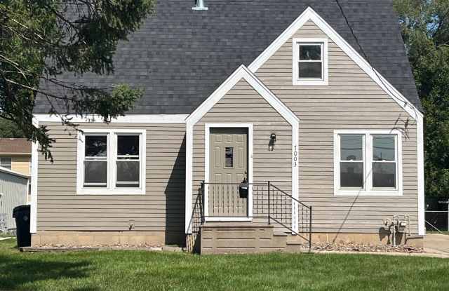 3 Bedroom Home for rent in Urbandale, IA photos photos