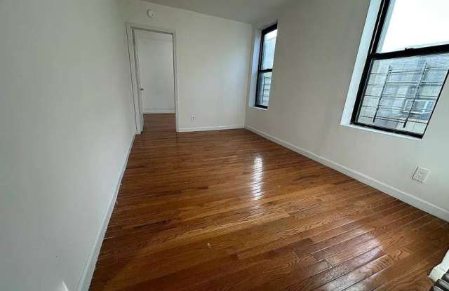 124 Sherman Avenue Gallery 4