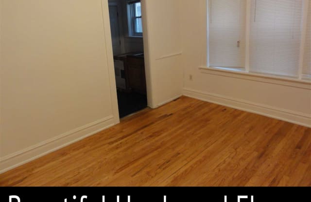 2120 E 68th St - 2120 E 68th St, Chicago, IL 60649