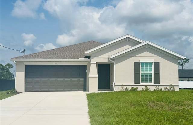 627 NW 32nd photos photos