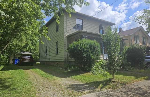 624 W Highland photos photos